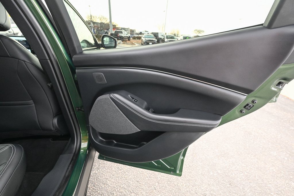 Used 2025 Ford Mustang Mach-E Premium image 29