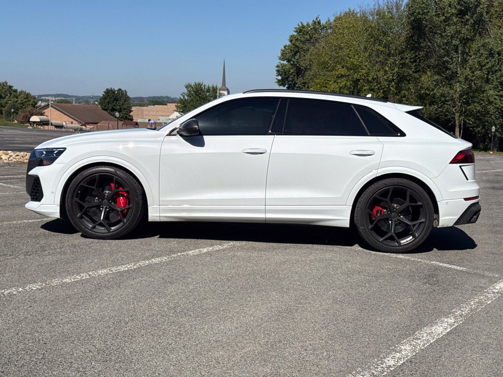 Used 2026 Audi RS Q8 performance AWD/4WD image 9