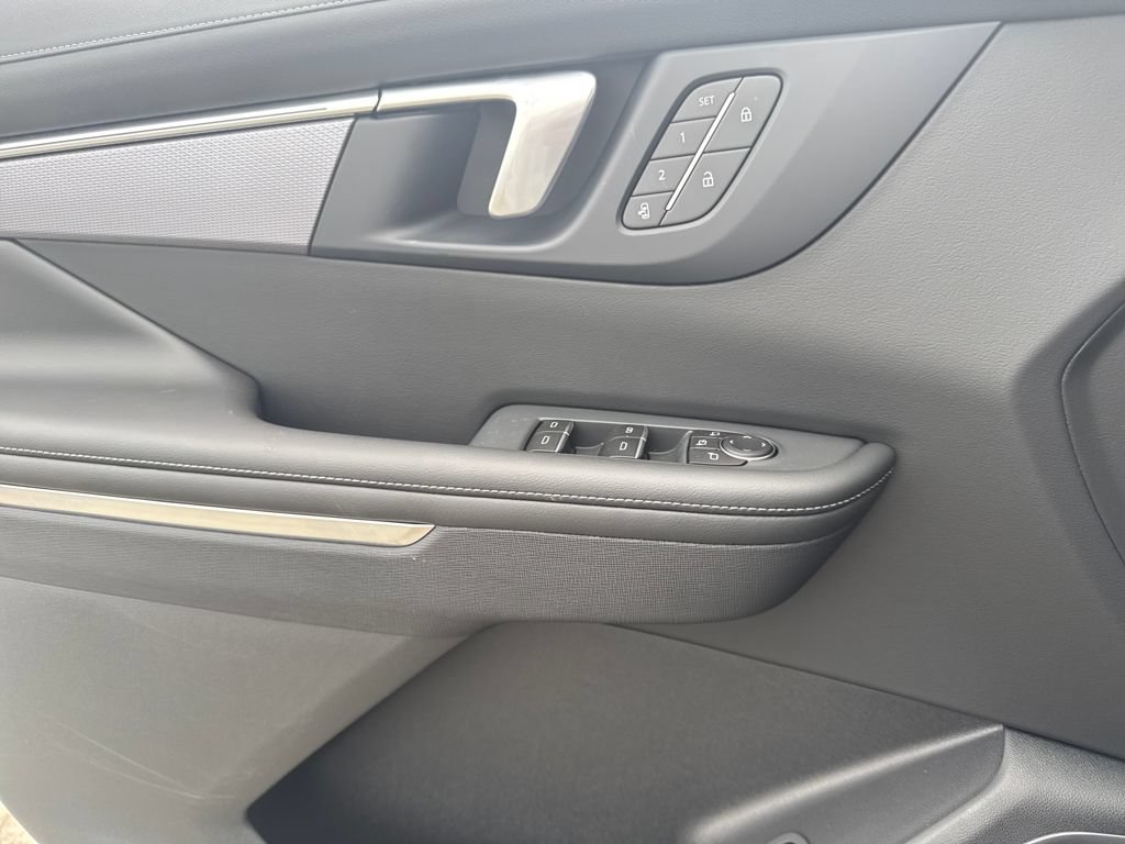 New 2026 Buick Enclave Sport Touring w/ Power Package FWD image 16