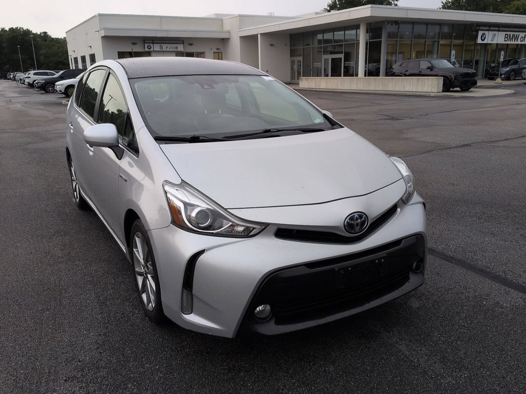 Used 2017 Toyota Prius V Two FWD image 1