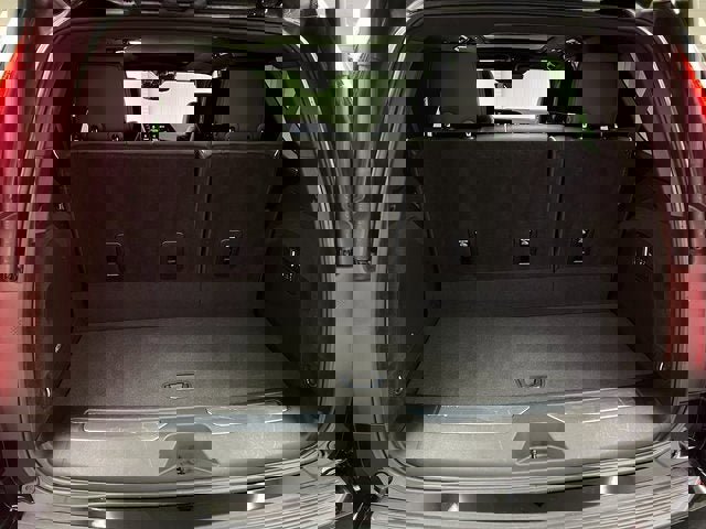 Certified 2024 Cadillac Escalade Premium Luxury w/ Performance Package image 38