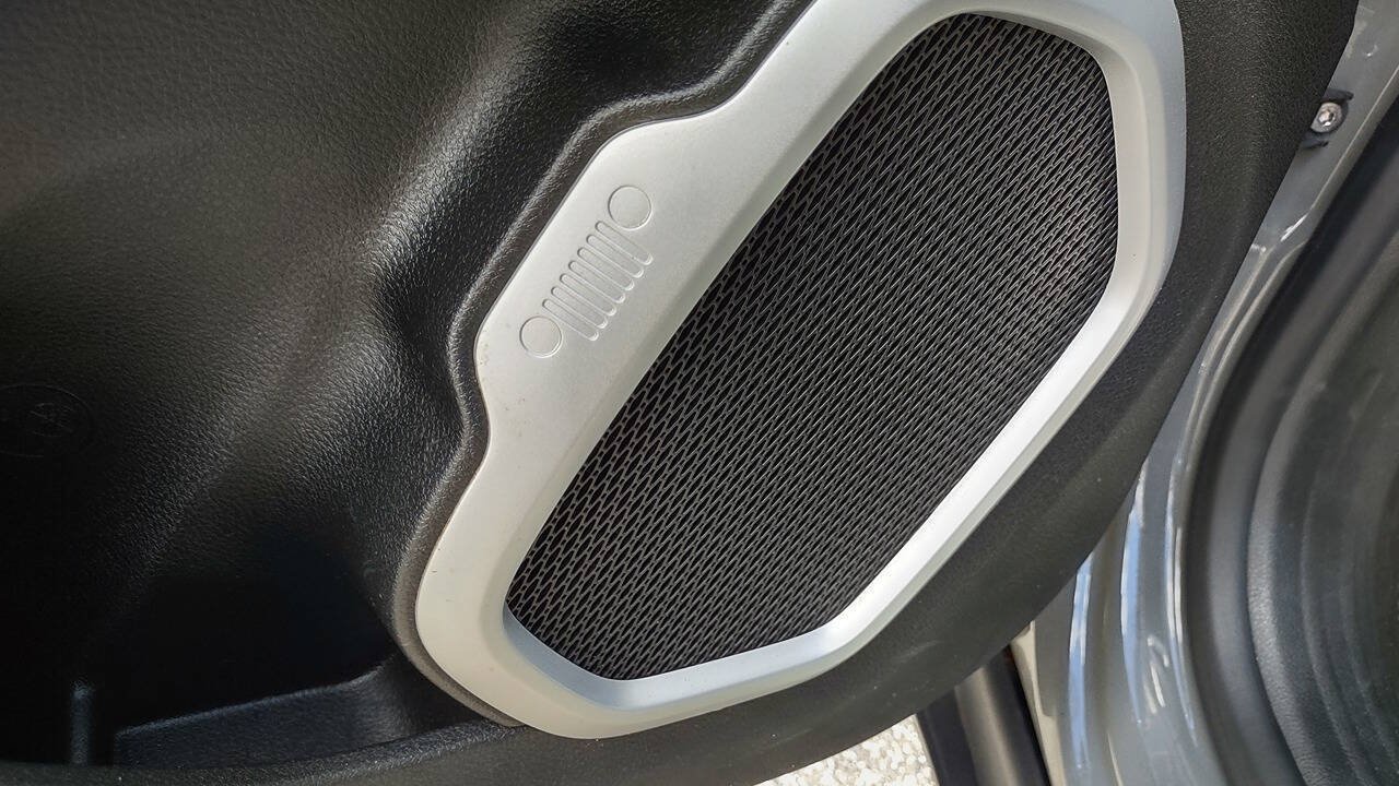 Used 2020 Jeep Renegade Sport w/ Sport Appearance Group FWD image 13