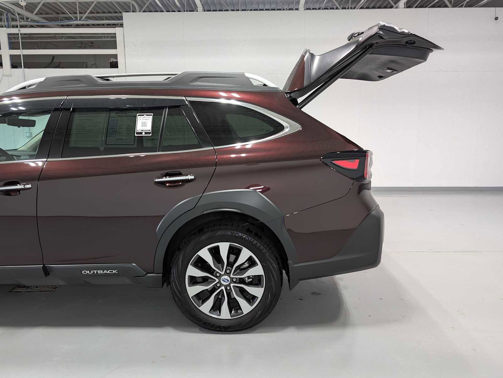 Used 2025 Subaru Outback Touring XT w/ Popular Package #2 AWD/4WD image 11