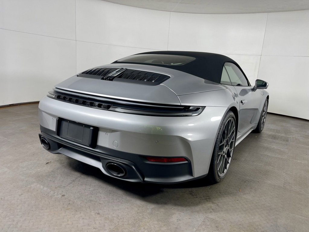 Certified 2025 Porsche 911 Carrera image 7