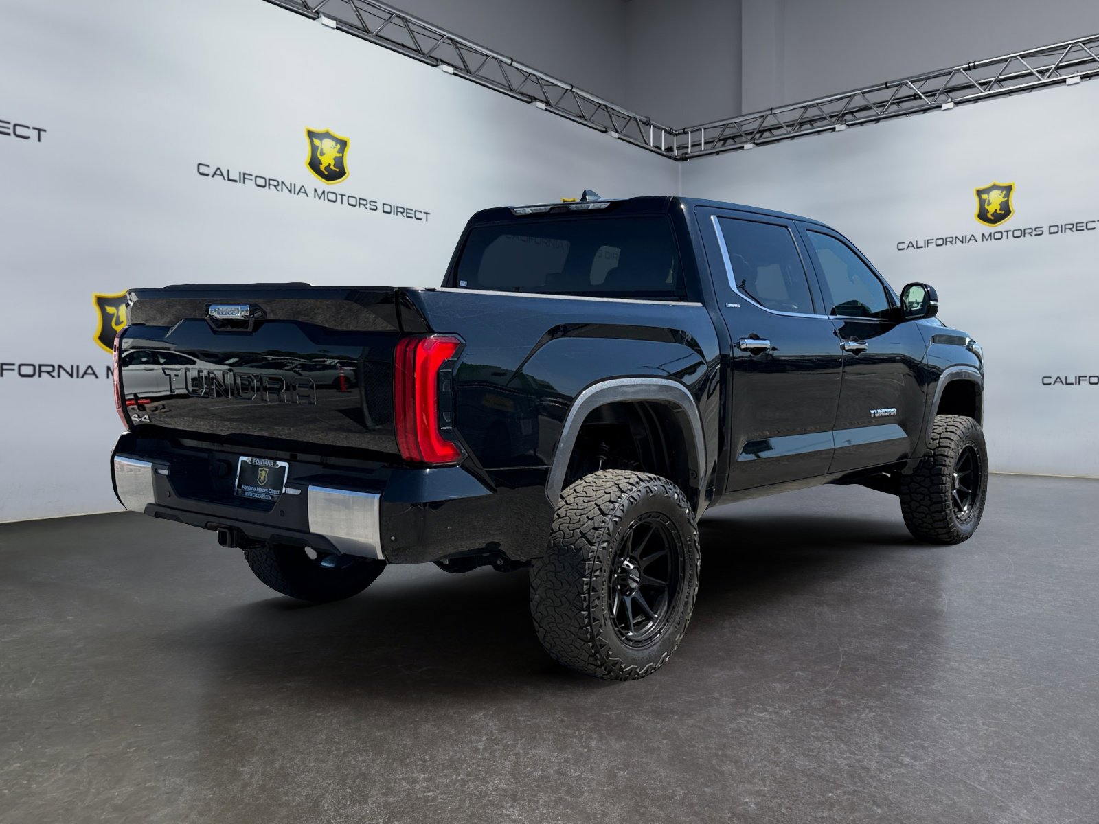 Used 2025 Toyota Tundra Limited AWD/4WD image 5