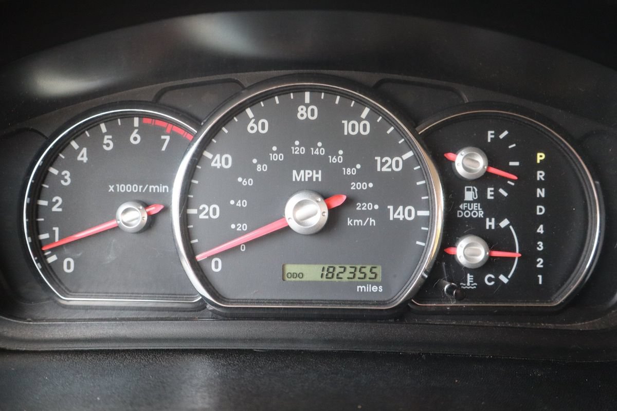 Used 2008 Mitsubishi Endeavor LS AWD/4WD image 31
