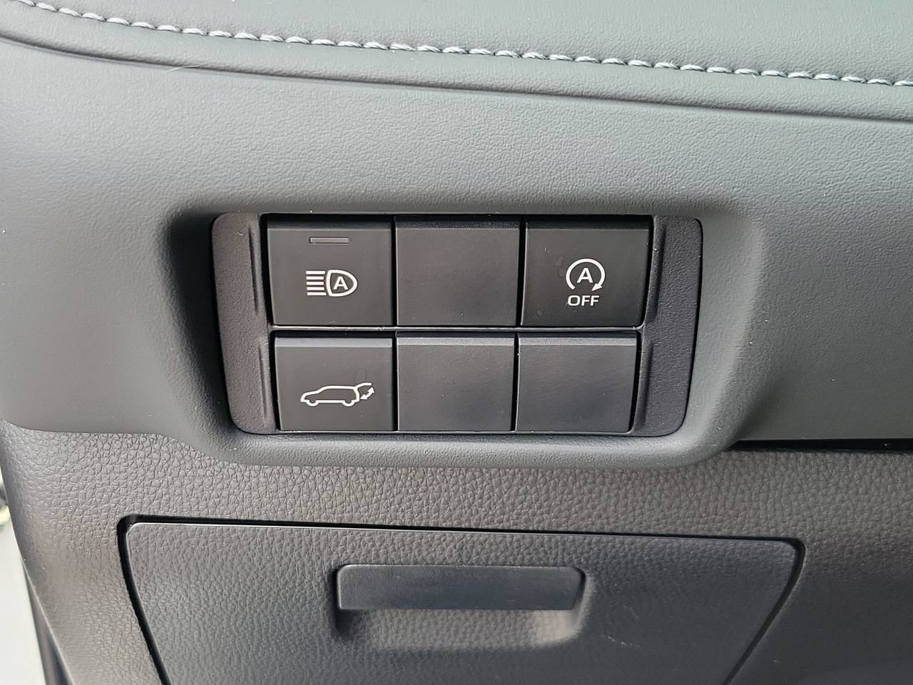 Used 2026 Toyota Highlander XSE AWD/4WD image 32