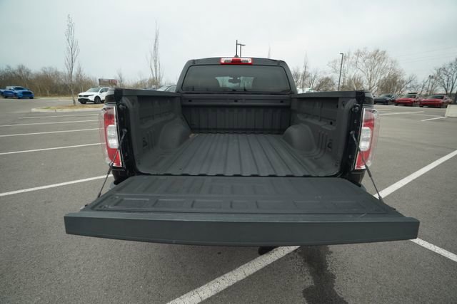 Used 2020 GMC Canyon SLE w/ Elevation Edition image 17