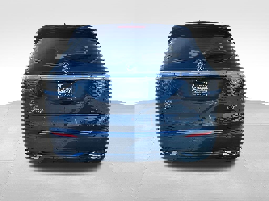 Used 2024 Buick Enclave Avenir image 4