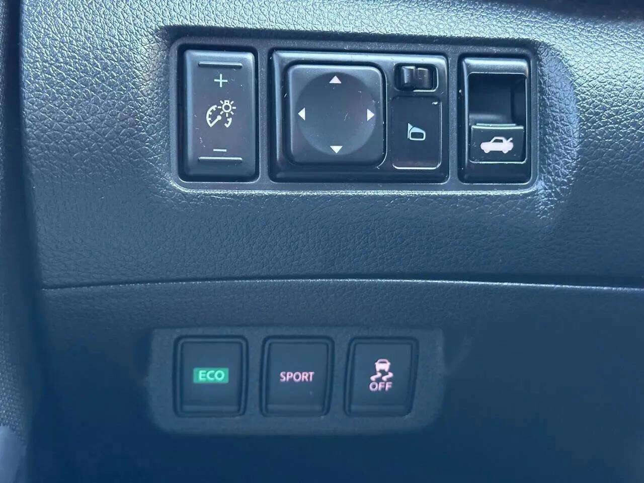 Used 2017 Nissan Sentra S image 19