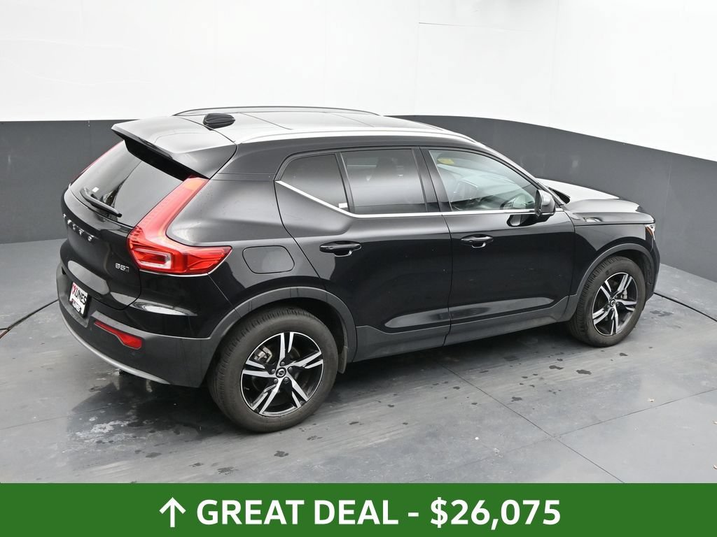 Used 2025 Volvo XC40 B5 Core AWD/4WD image 15