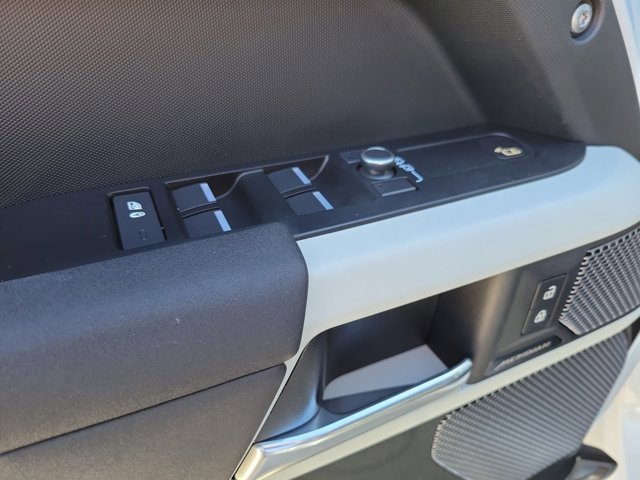 Used 2021 Land Rover Defender 110 S image 22