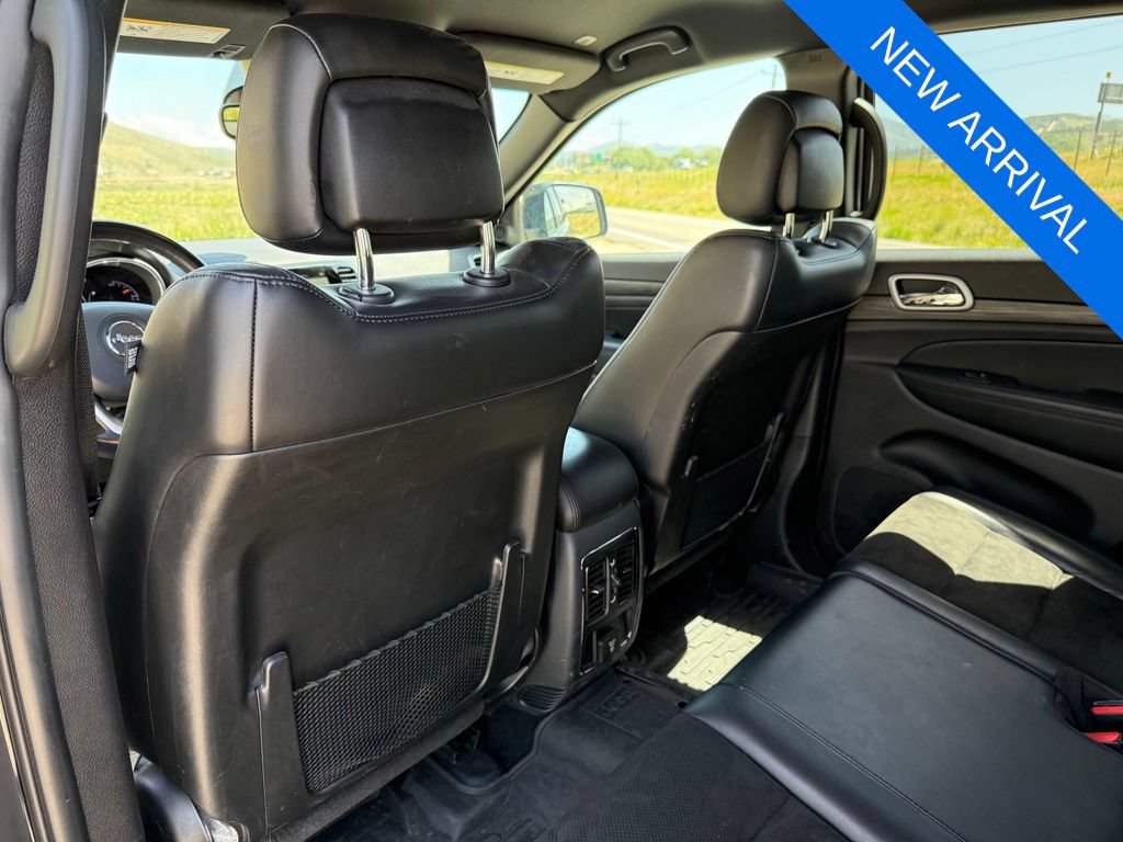 Used 2020 Jeep Grand Cherokee Altitude AWD/4WD image 27