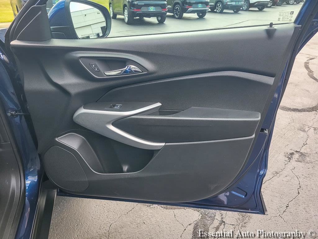 Certified 2024 Chevrolet Trax LS w/ LS Convenience Package FWD image 25