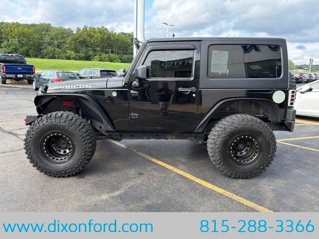 Used 2017 Jeep Wrangler Rubicon w/ Dual Top Group AWD/4WD image 5