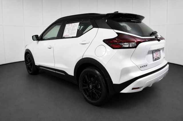 Certified 2023 Nissan Kicks SR w/ SR Premium Package FWD image 6