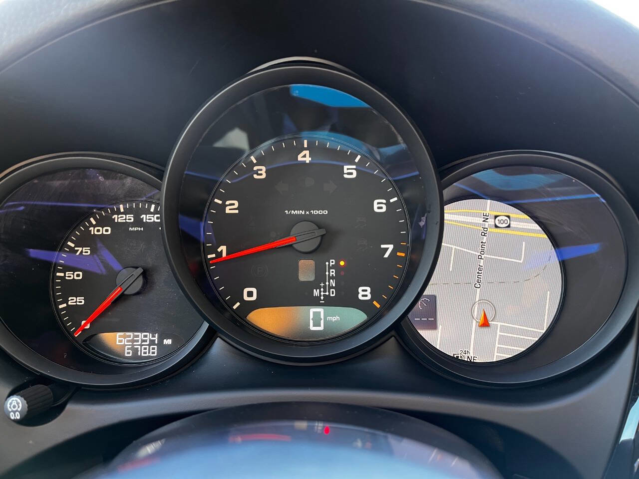 Used 2020 Porsche Macan image 11