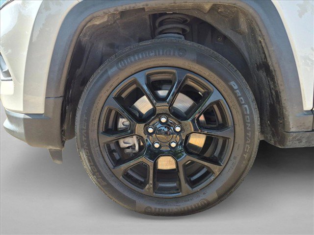 Used 2024 Jeep Compass Latitude w/ Convenience Group AWD/4WD image 23