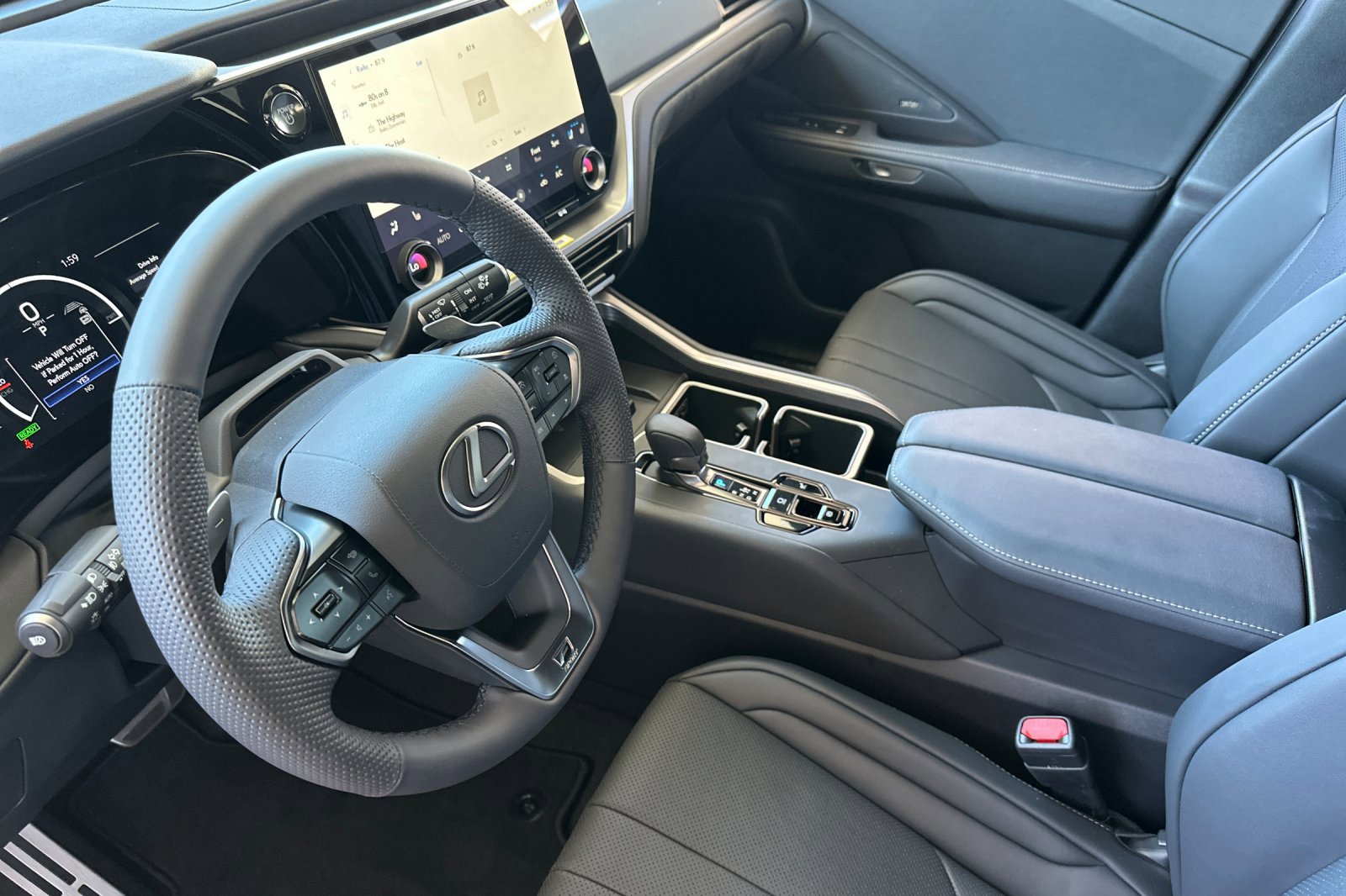 New 2026 Lexus TX 500h AWD image 10