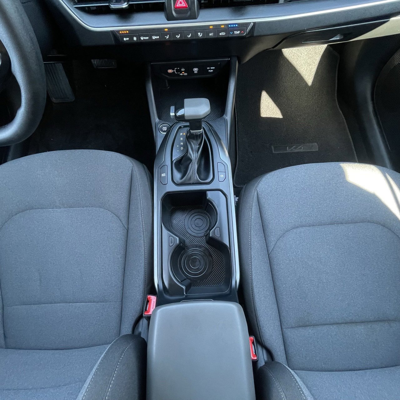 Used 2025 Kia K4 LXS image 19