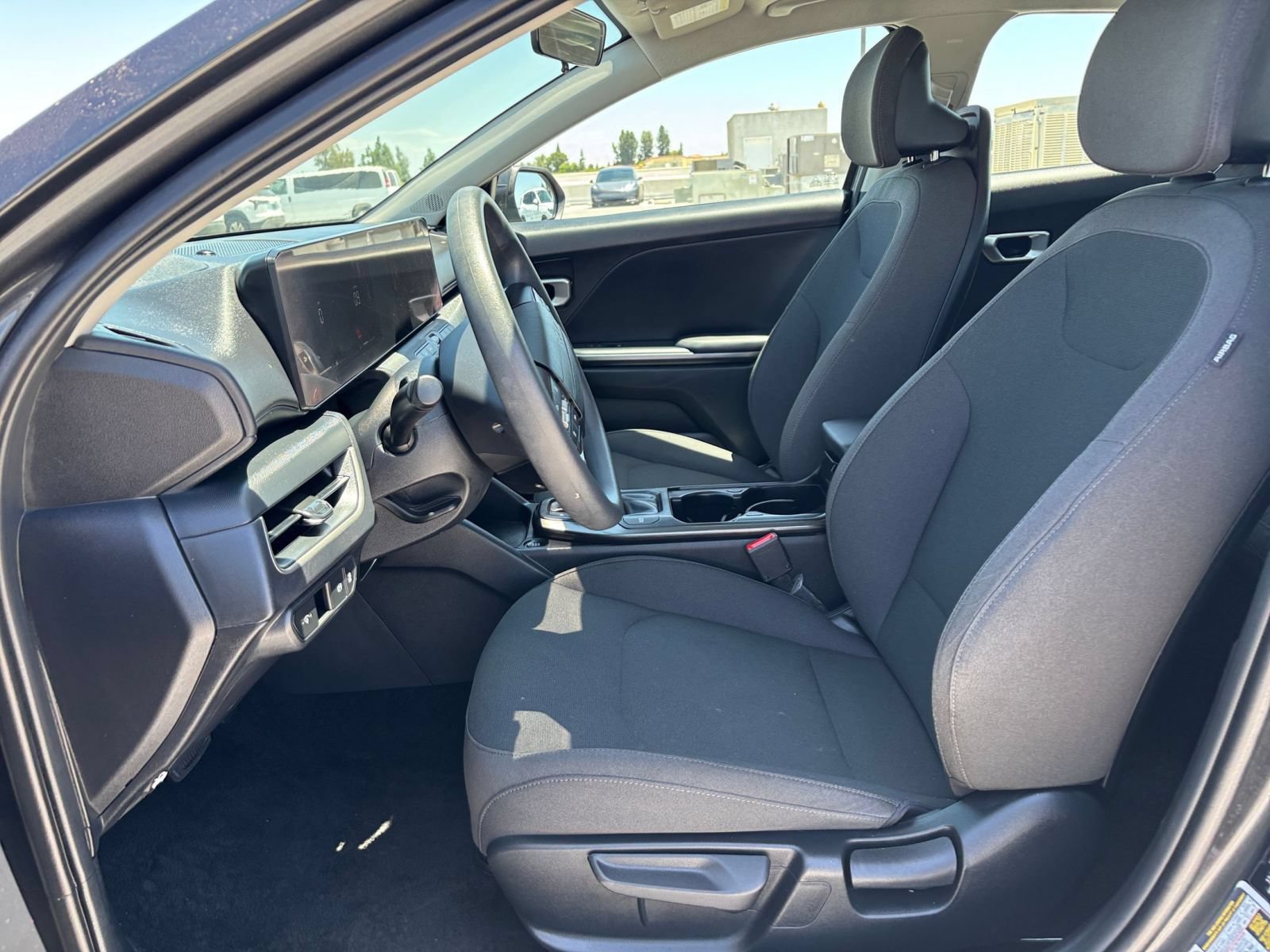 Used 2026 Kia K4 FWD image 25