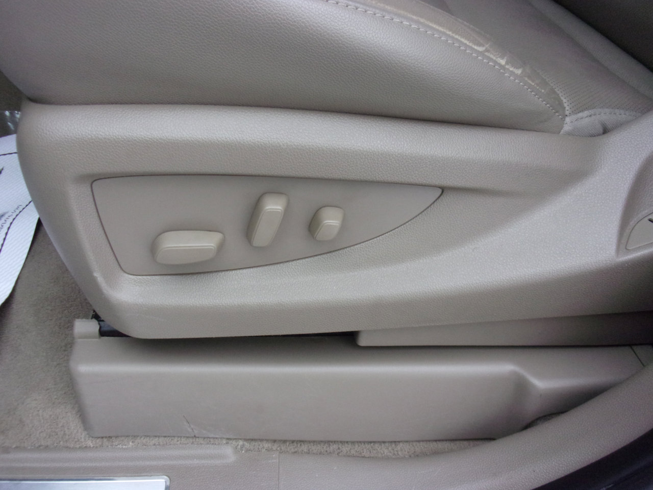 Used 2019 GMC Yukon XL SLT w/ Open Road Package image 16