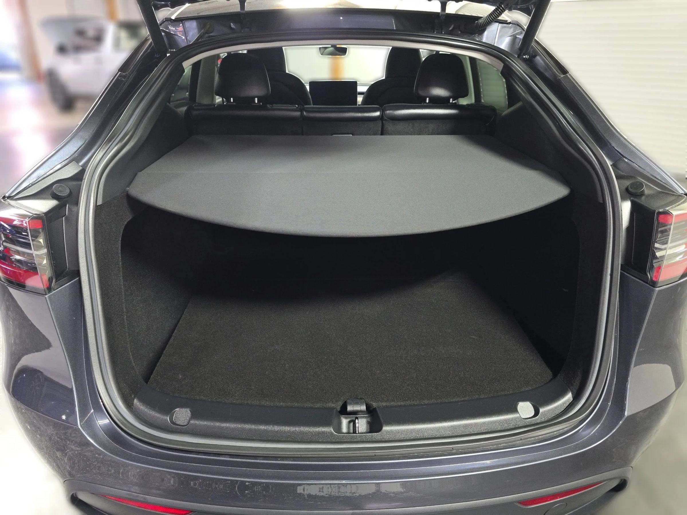 Used 2023 Tesla Model Y Long Range AWD/4WD image 11