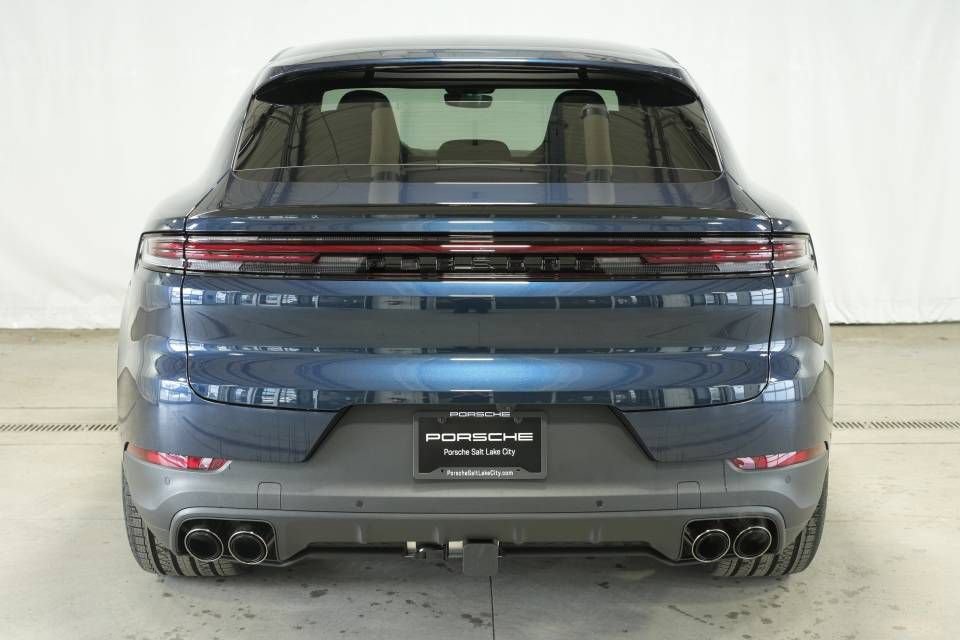 New 2026 Porsche Cayenne Coupe image 12