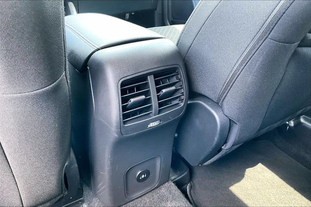 Used 2024 Ford Escape Active w/ Cold Weather Package FWD image 33