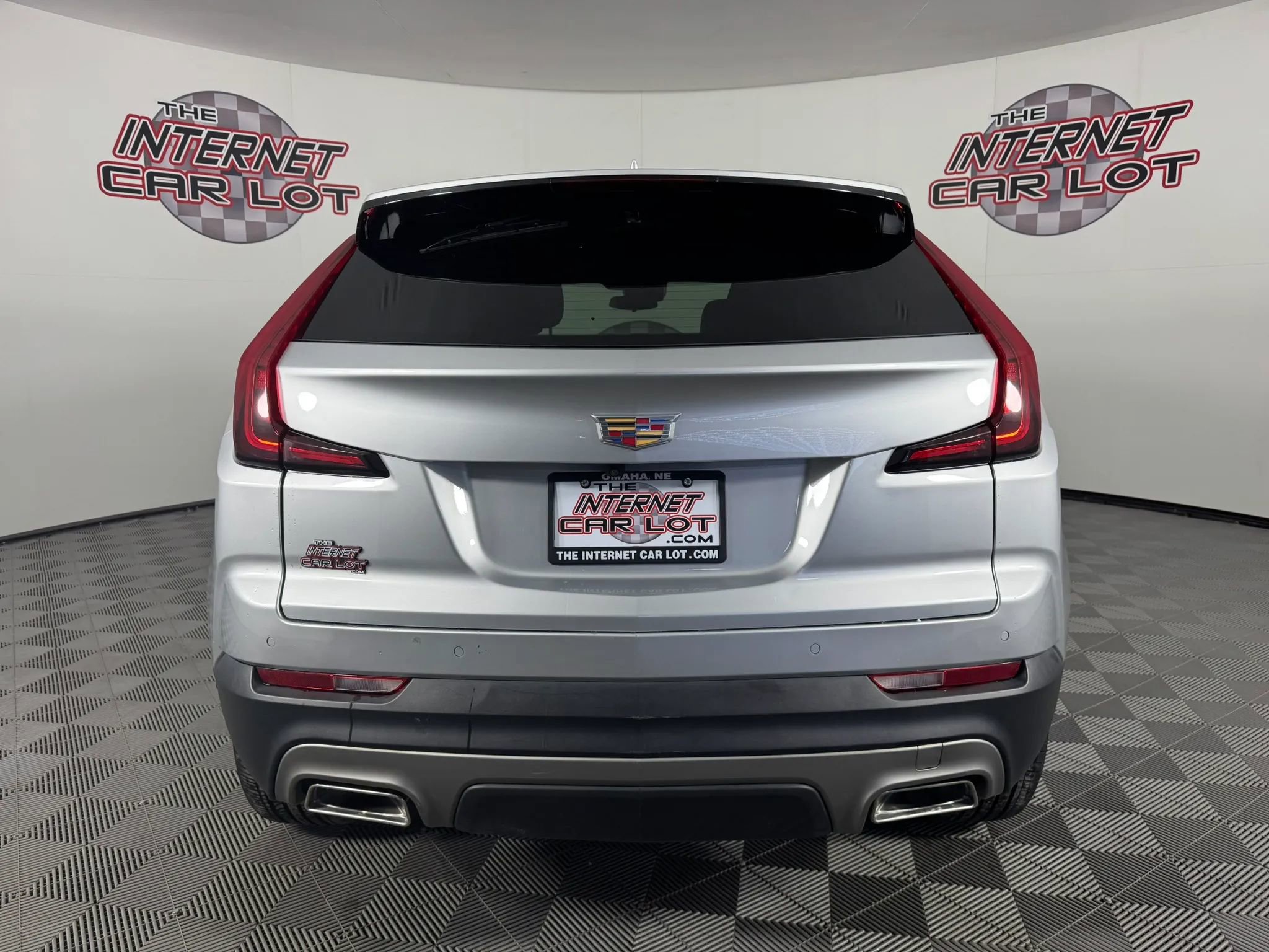 Used 2021 Cadillac XT4 Luxury w/ LPO, Onyx Sport Package AWD/4WD image 6