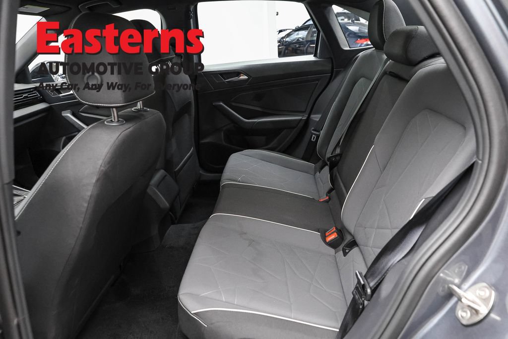 Used 2025 Volkswagen Jetta Sport FWD image 20