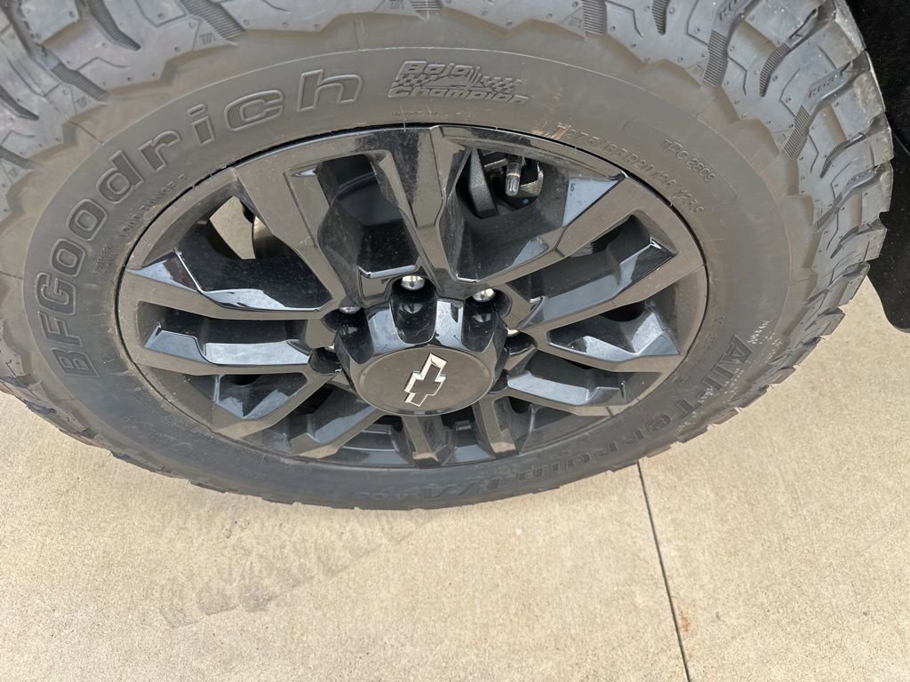 New 2025 Chevrolet Silverado 2500 LTZ w/ LTZ Plus Package image 33