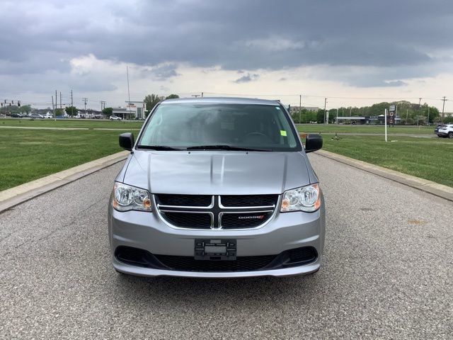 Used 2017 Dodge Grand Caravan SE w/ Power Window Group FWD image 2