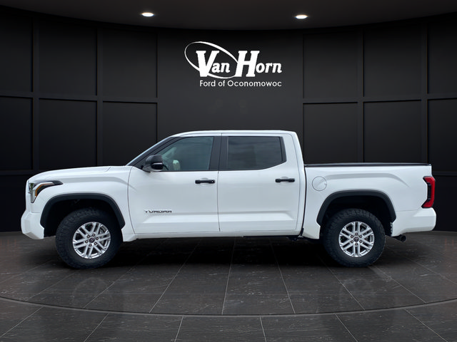 Used 2024 Toyota Tundra SR5 w/ SR5 Convenience Package AWD/4WD image 4