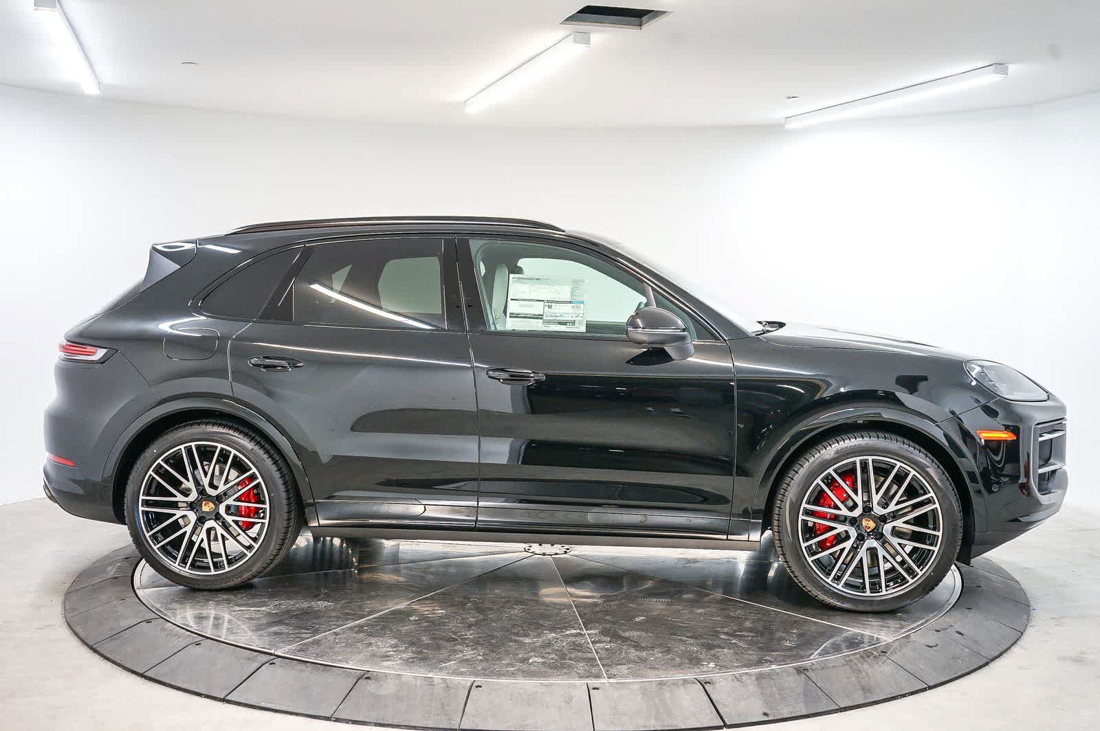 New 2026 Porsche Cayenne S AWD/4WD image 8