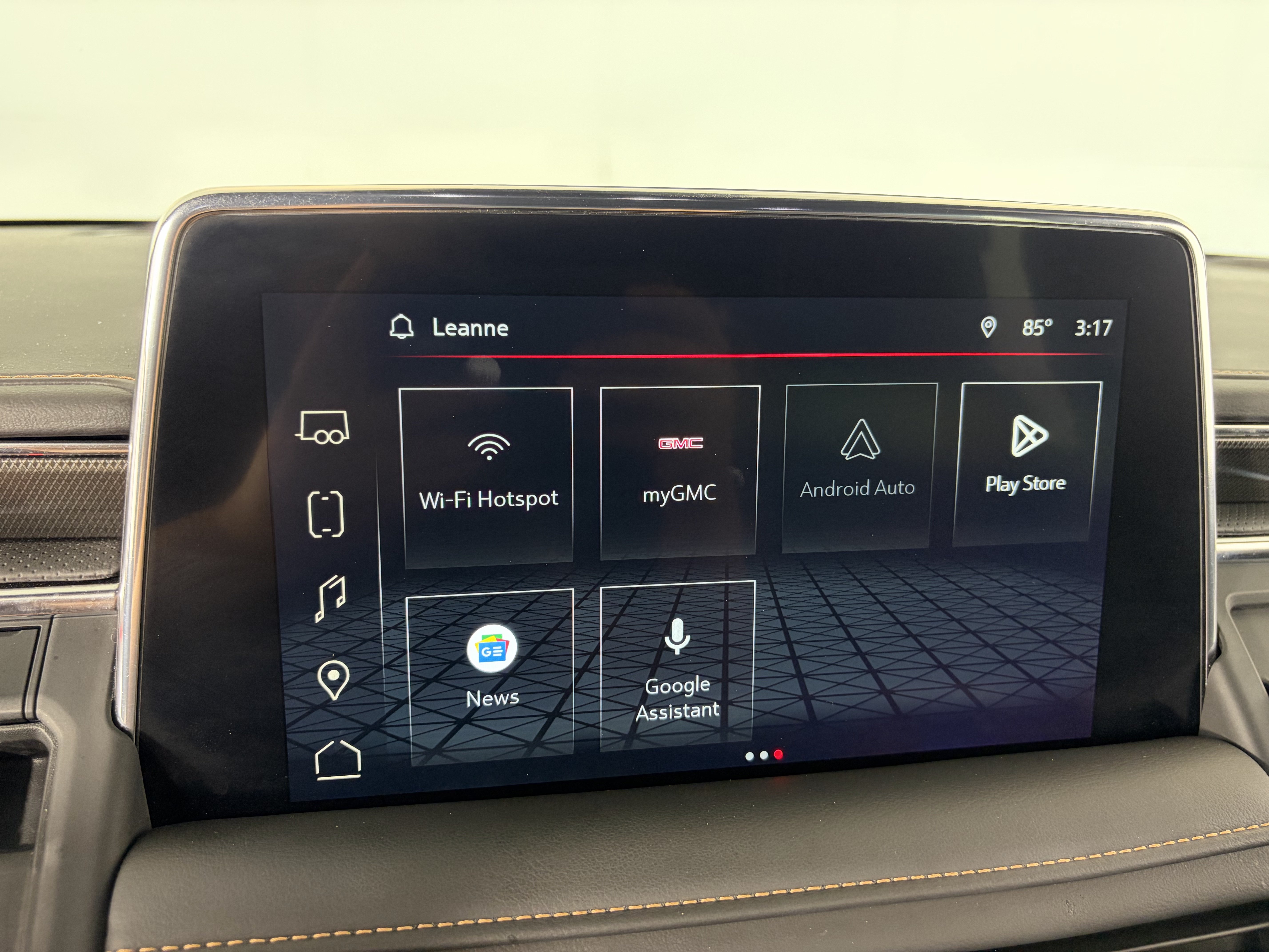 Used 2023 GMC Yukon AT4 w/ LPO, Floor Liner Package AWD/4WD image 23