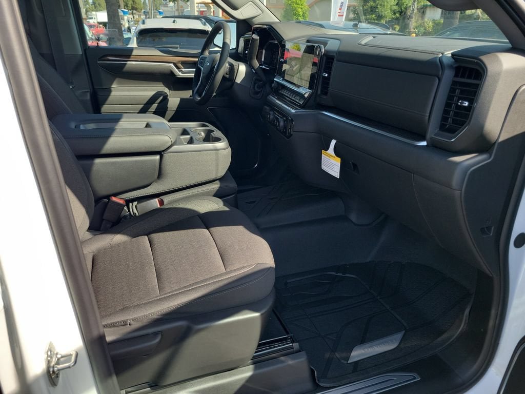 New 2026 Chevrolet Silverado 1500 RST w/ RST Select Package AWD/4WD image 17
