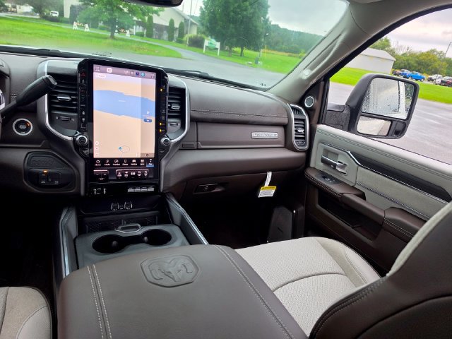 New 2026 RAM 3500 Laramie AWD/4WD image 13