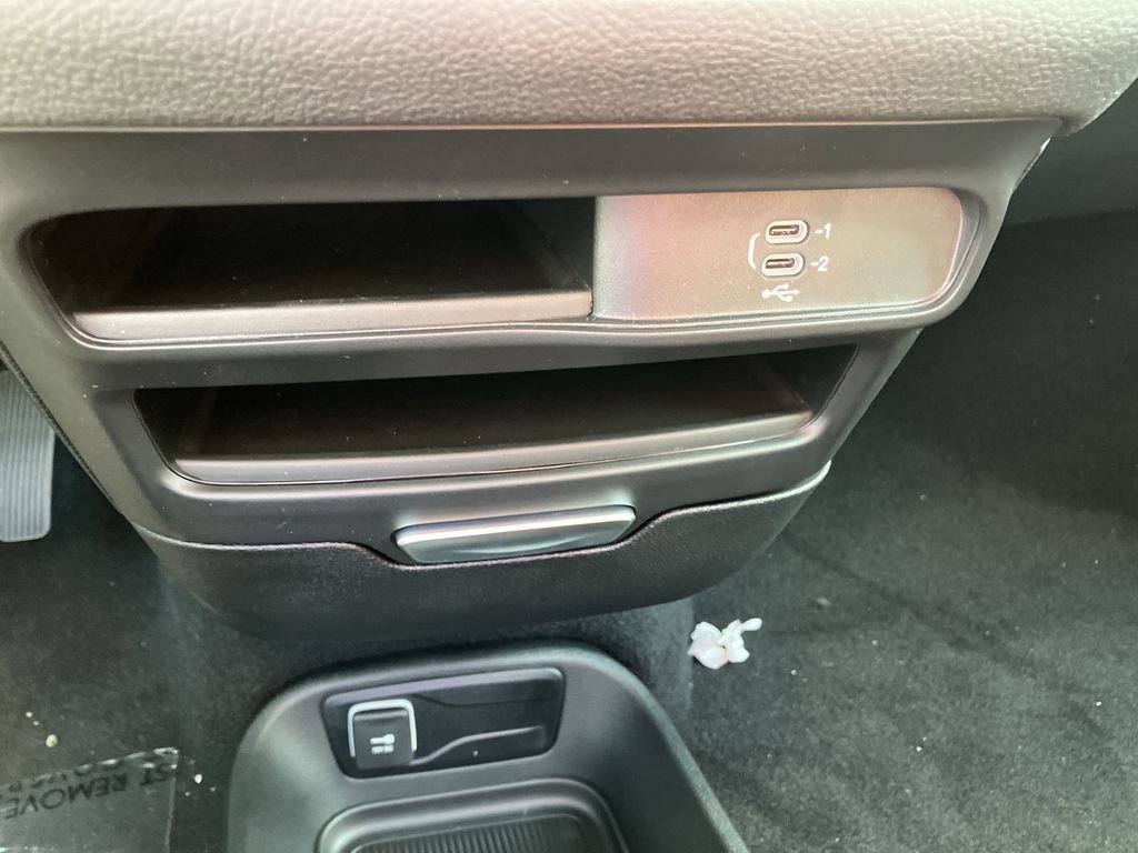 New 2026 Chrysler Pacifica Select image 18