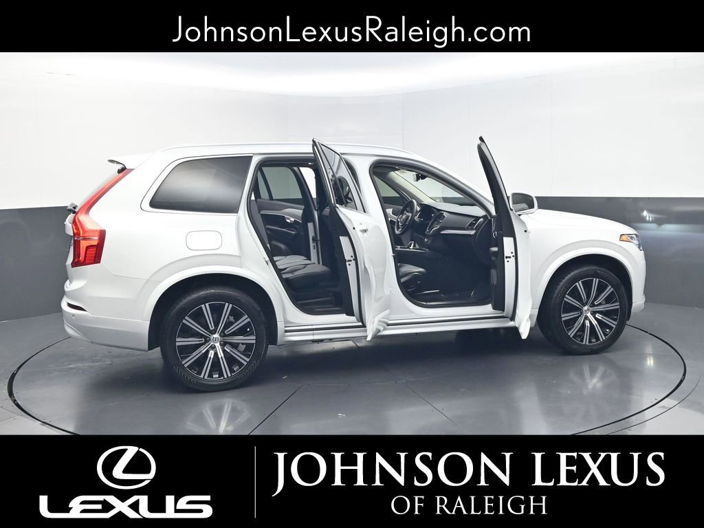 Used 2023 Volvo XC90 B5 Core w/ Protection Package Premier AWD/4WD image 32