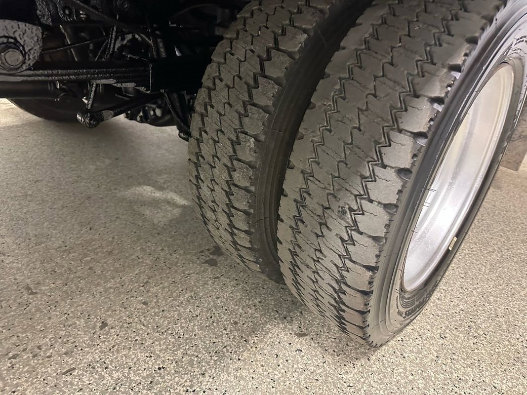 Used 2013 Ford F550 4x4 Crew Cab Super Duty w/ PWR Equipment Group image 27