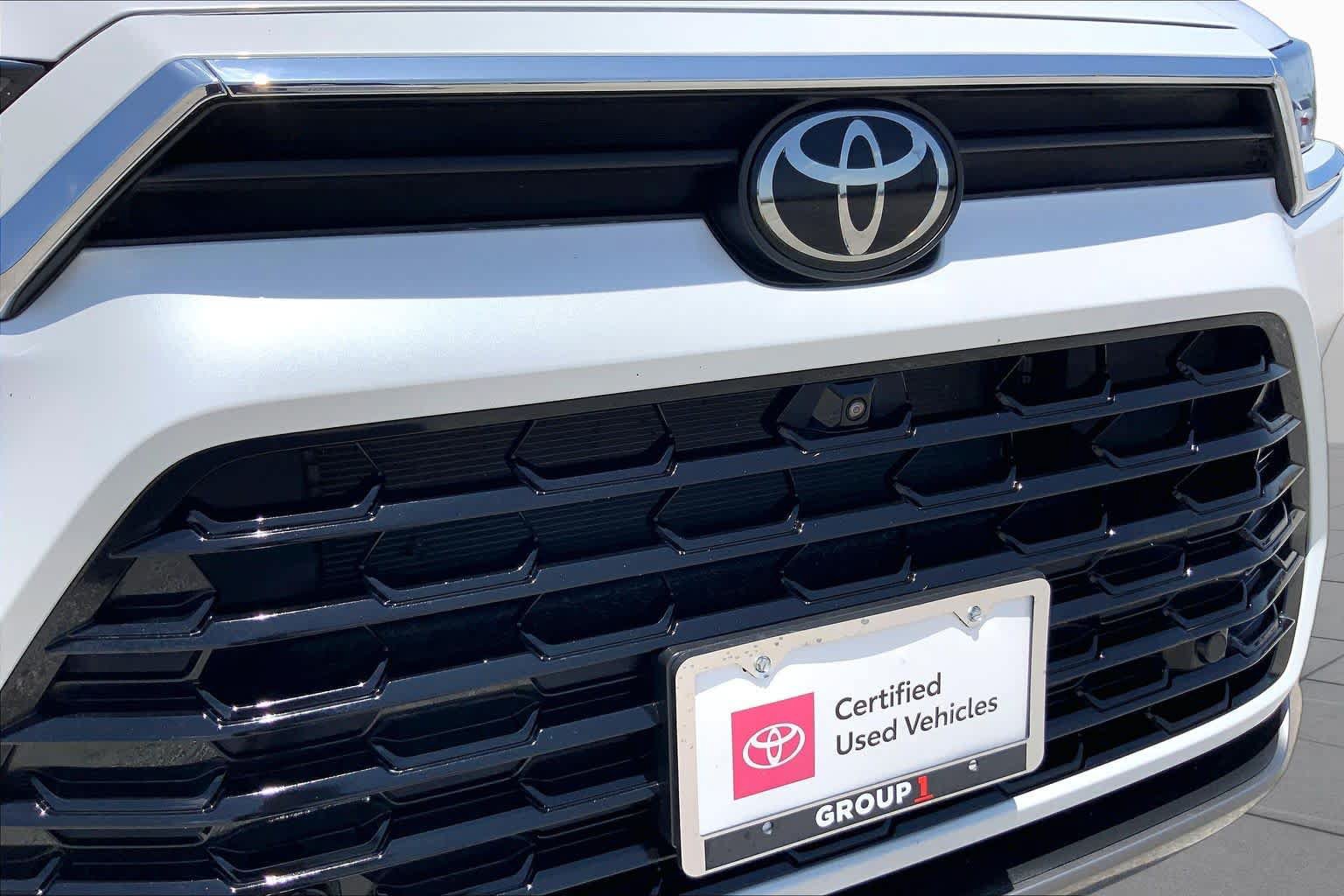 Used 2026 Toyota Grand Highlander AWD image 29