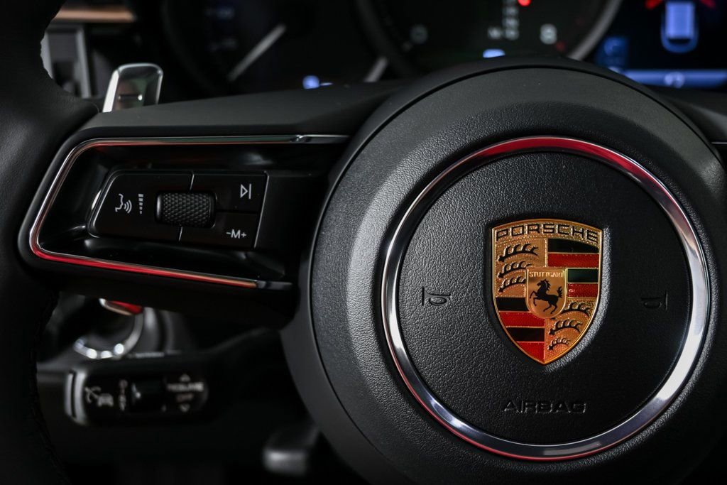 New 2026 Porsche Macan image 10