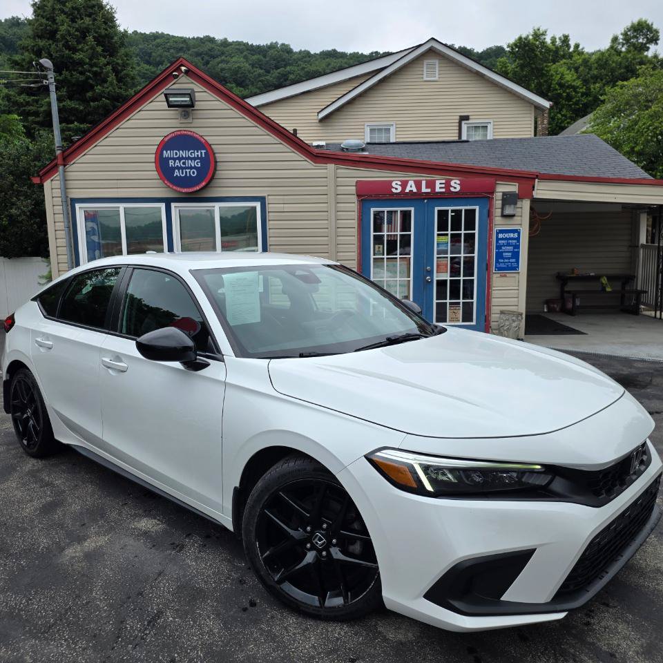 Used 2022 Honda Civic Sport image 2