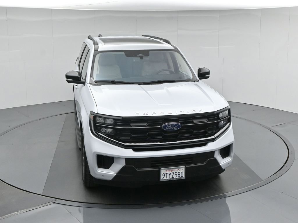 Used 2025 Ford Expedition Active image 46