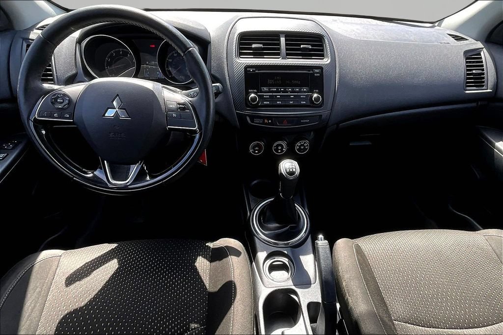 Used 2016 Mitsubishi Outlander Sport ES FWD image 9
