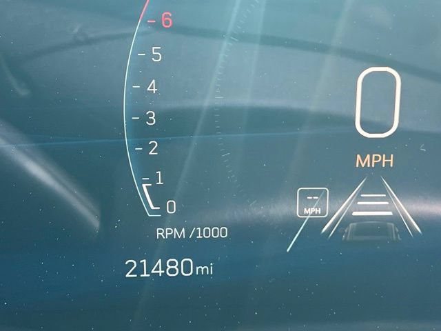 Used 2025 Cadillac XT4 Premium Luxury FWD image 2