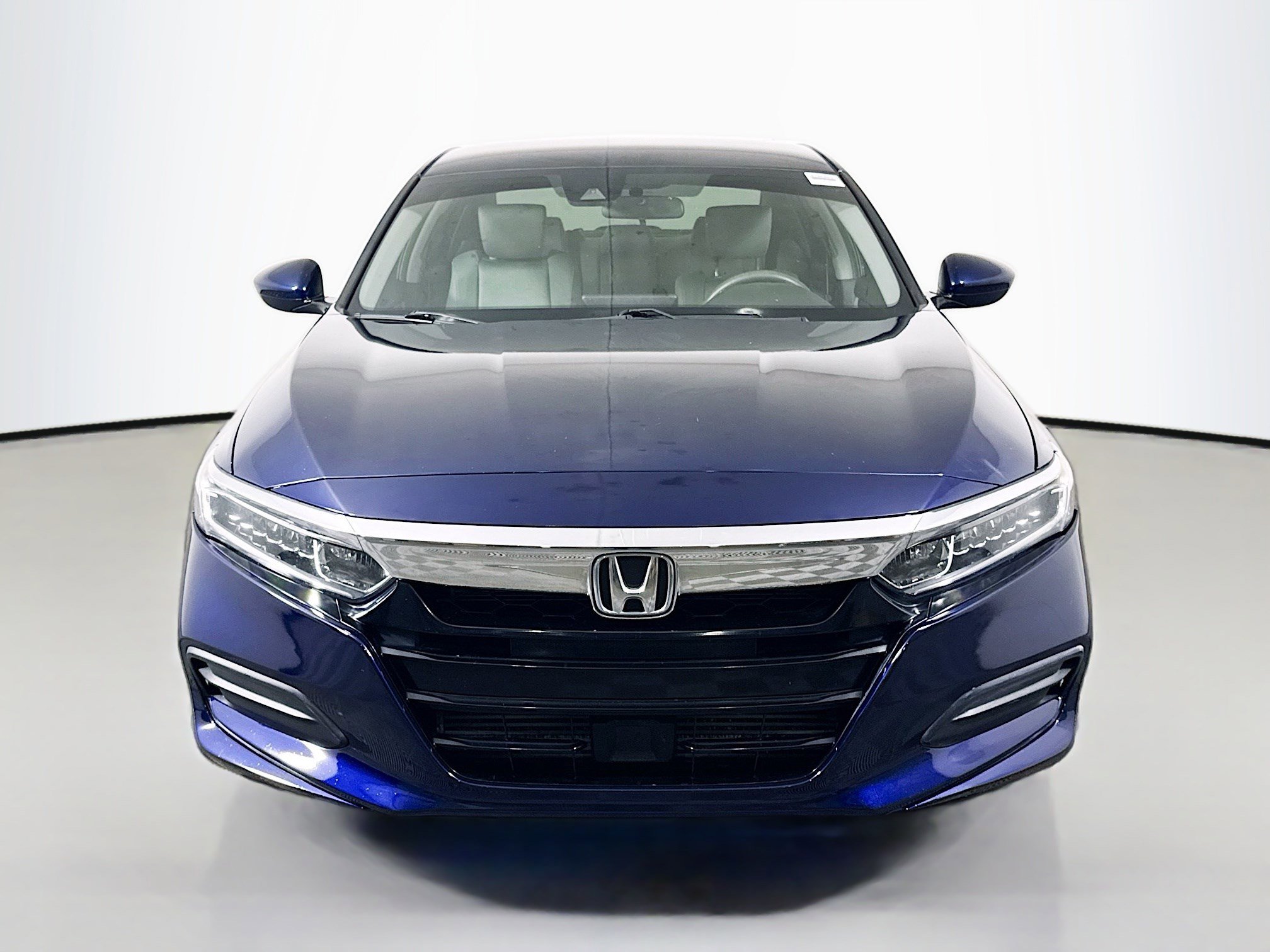 Used 2019 Honda Accord LX image 2