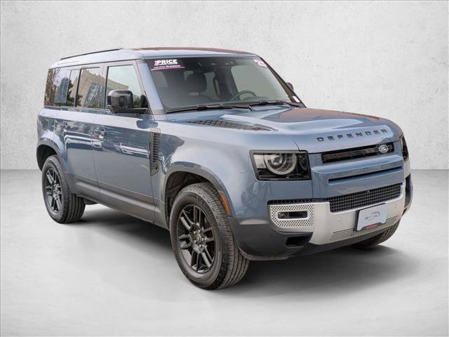 Used 2025 Land Rover Defender 110 S image 3