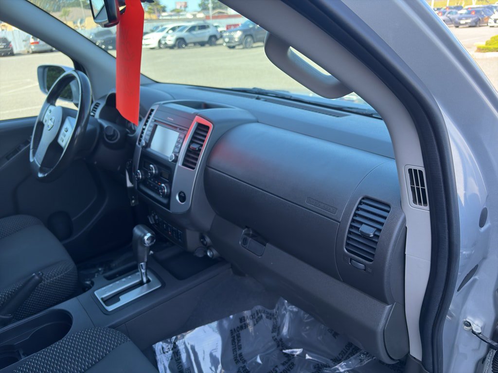 Used 2018 Nissan Frontier PRO-4X AWD/4WD image 24